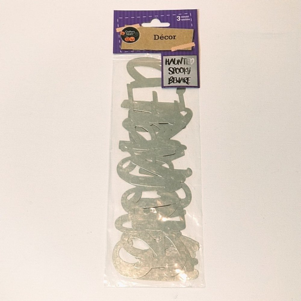 HALLOWEEN Metal Decor Set: HAUNTED, SPOOKY, BEWARE